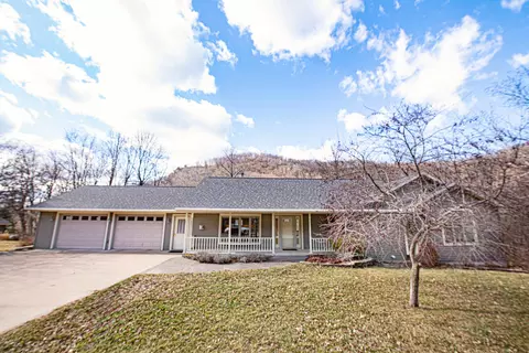 w574 Castle Rock Lane, Buffalo, WI 54629