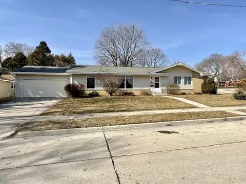 506 Fairway, Sheboygan, WI 53081