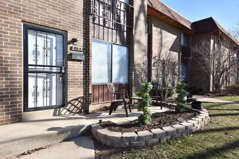 6158 W W Prt, Milwaukee, WI 53223