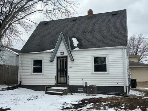 3555 S 31st, Greenfield, WI 53221