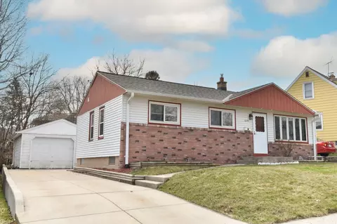 6219 W Idaho, Milwaukee, WI 53219