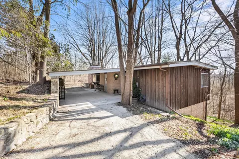 w262s8830 Oakdale, Mukwonago, WI 53149