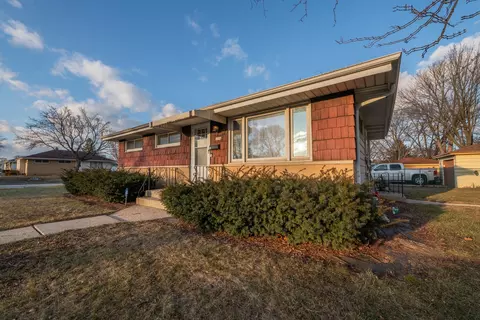 6286 N Joyce, Milwaukee, WI 53225