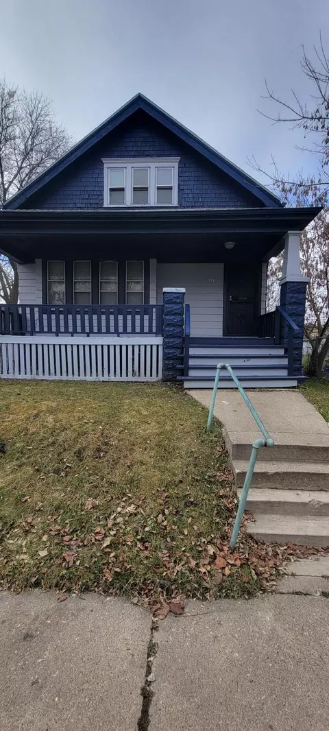 3203 N 34th, Milwaukee, WI 53216