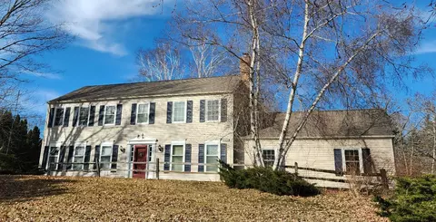 4896 River Vis, Cedarburg, WI 53012