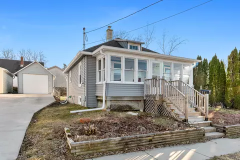 529 Church, Hartford, WI 53027