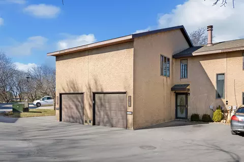 3360 E La, Crosse, WI 54601