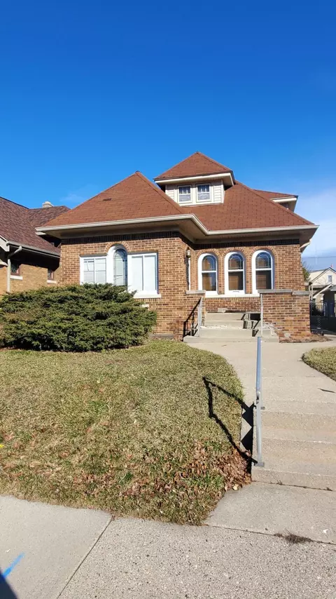 4112 N 15th, Milwaukee, WI 53209