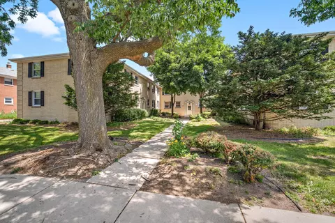3464 N Dousman #D, Milwaukee, WI 53212