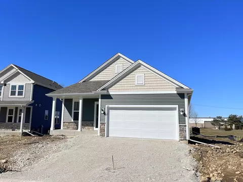 922 Foxwalk, Waterford, WI 53185