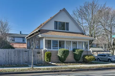 2829 S Howell, Milwaukee, WI 53207