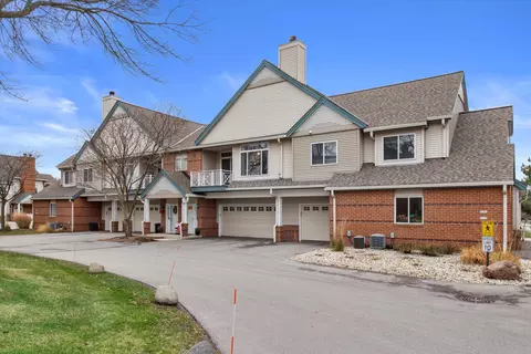 3105 S Toldt, West Allis, WI 53227