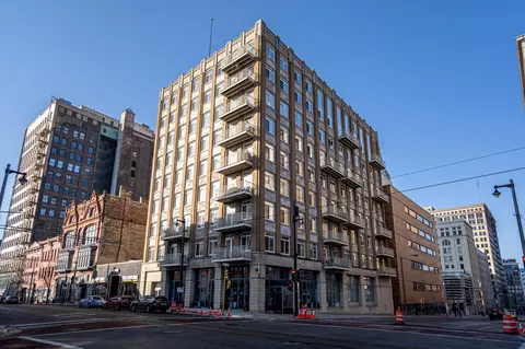 741 N Milwaukee #306, Milwaukee, WI 53202
