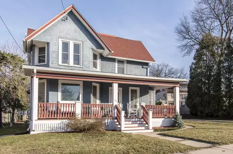 916 Arcadian, Waukesha, WI 53186