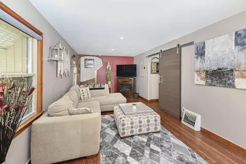 8514 W Montana, West Allis, WI 53227