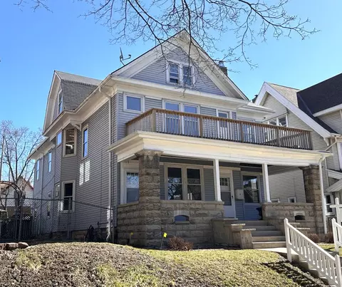 526 N 33rd #528, Milwaukee, WI 53208