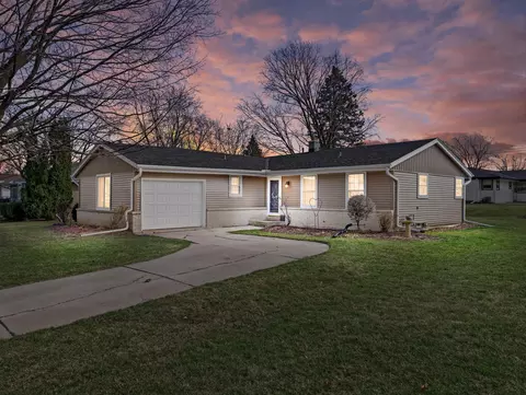 5229 Lakeside, Greendale, WI 53129