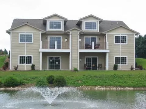 1920 Ravenswood, Manitowoc, WI 54220
