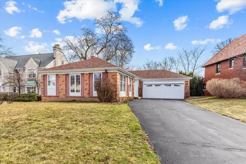1812 Mountain, Wauwatosa, WI 53213