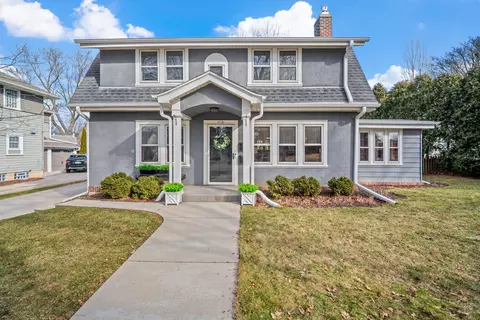518 N 67th, Wauwatosa, WI 53213