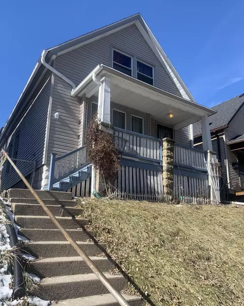 1007 S 31st, Milwaukee, WI 53215