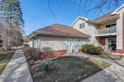 n43w32857 Rasmus #8E, Nashotah, WI 53058