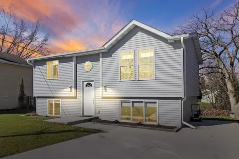 12120 219th, Bristol, WI 53104