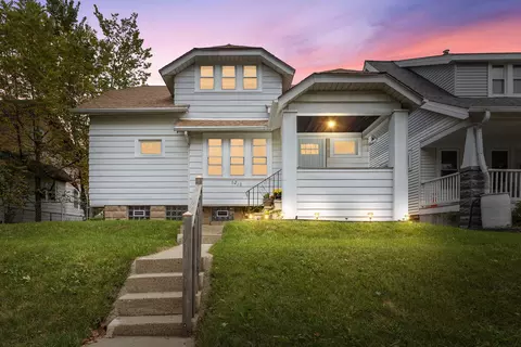 6210 W Richmond, Milwaukee, WI 53210