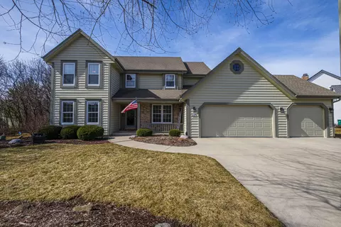 w158n7407 Pinewood, Menomonee Falls, WI 53051