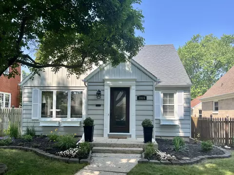 2815 N 77th, Milwaukee, WI 53222