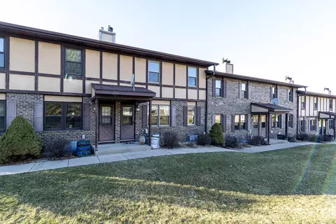 573 Hartridge, Hartland, WI 53029