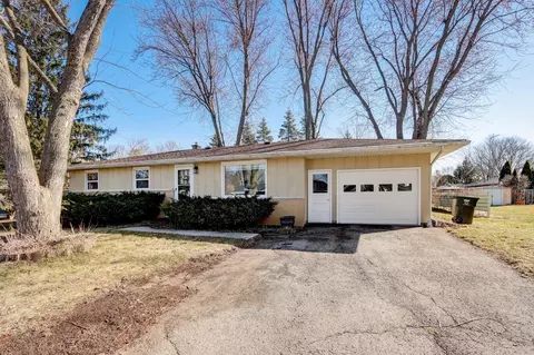 1215 Lily, Oconomowoc, WI 53066