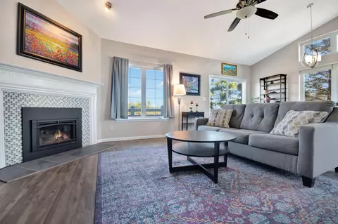 574 Geneva National #6-56, Geneva, WI 53147