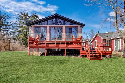 7951 Mchenry, Burlington, WI 53105