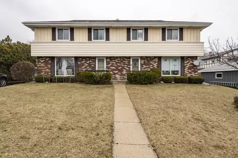 193 Lakeview, Pewaukee, WI 53072