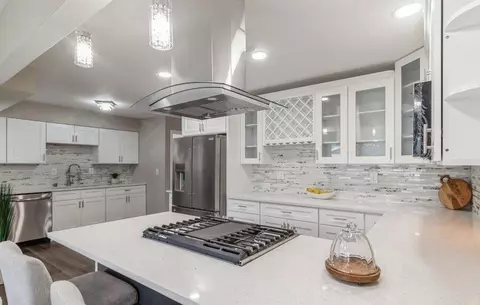 4041 N 18th, Milwaukee, WI 53209