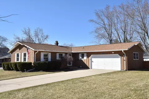 617 Summit, Port Washington, WI 53074