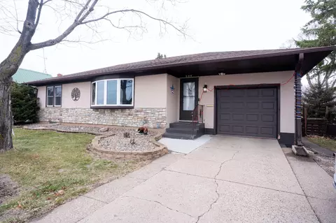 526 2nd, Onalaska, WI 54650