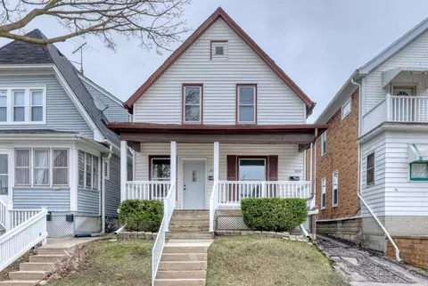 1424 S 79th, West Allis, WI 53214
