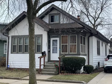 1821 Linden, Racine, WI 53403
