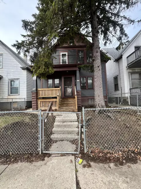 2963 N 24th, Milwaukee, WI 53206