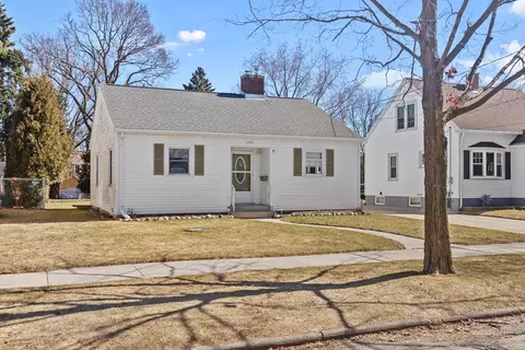 1129 N 17th, Manitowoc, WI 54220