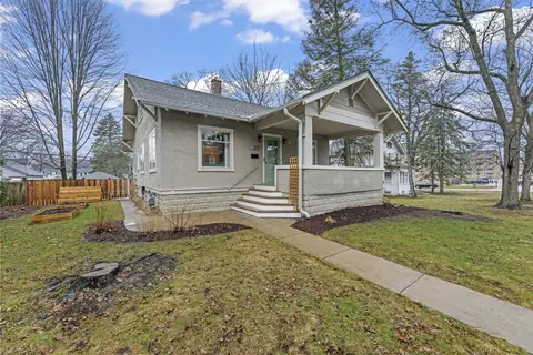 212 Wilbur, Waukesha, WI 53186