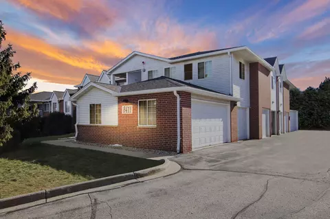 8411 Lexington #11, Pleasant Prairie, WI 53158