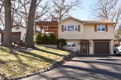 7766 Lakeview, Burlington, WI 53105