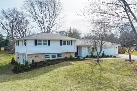 17745 Evergreen, Brookfield, WI 53045