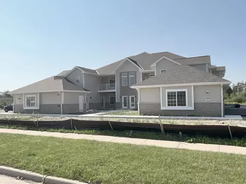 1625 Grey Fox #G, Mukwonago, WI 53149