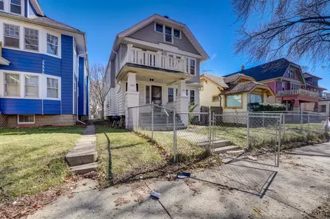 2614 N 48th #2616, Milwaukee, WI 53210