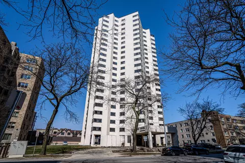1633 N Prospect #12E, Milwaukee, WI 53202