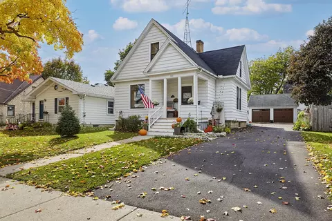 217 N Perkins, Burlington, WI 53105